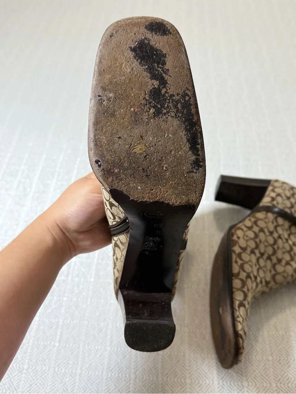Vintage Coach Signature Bibi Canvas Ankle Bootie Beige Brown Buckle Zip 8.5